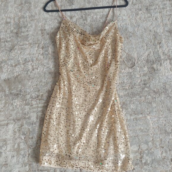 BRAND NEW 12th Tribe Ventura Sequin Crochet Mini Dress size M - Picture 6 of 12